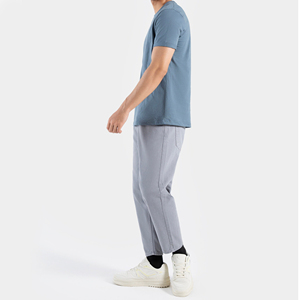 T-shirts pour hommes en tissu peigné 100 % coton, coupe ample, anti-boulochage, couleur unie, avec logo personnalisé imprimé, élégants et à prix abordable - Product Image 2