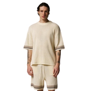 Camiseta de punto de ganchillo para hombre, manga corta, de algodón texturizado, malla transpirable, estilo casual de verano, ropa urbana, venta al por mayor, suministro de fábrica OEM - Product Image 6