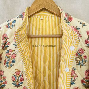Chaqueta de algodón acolchada vintage hecha a mano, chaqueta de algodón vintage Jaipuri de manga larga - Product Image 6