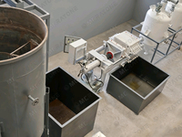 0,5-1T/H Palmolieproductielijn Semi-automatische commerciële palmoliepers- en extractiefabriek