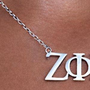 Collier avec pendentif lettre Zeta Phi Beta, minimaliste, style grec, chaîne en or ou argent, bijoux de sororité, cadeau élégant pour femme, à porter au quotidien - Product Image 6