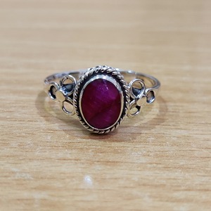 แหวนมอยส์ซาไนต์ทับทิม 2.7 กรัม สง่างามและหรูหรา ประเภทสินค้า - Product Image 1