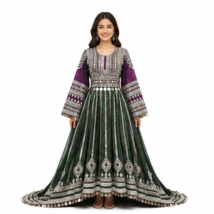 Vestido Kurta Tradicional de Seda Verde con Bordado Plateado, Ropa Étnica para Mujer, Vestido Afgano Kuchi Largo y Holgado para Bodas - Product Image 1