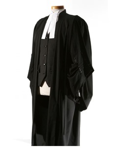 Uniforme negro de abogado - Product Image 1