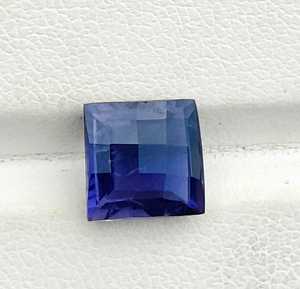 Pierre précieuse naturelle Iolite, taille carrée, facettée, cristal bleu violet pour la fabrication de bijoux, bague, collier, vente en gros ZUBEDA GEMS - Product Image 1