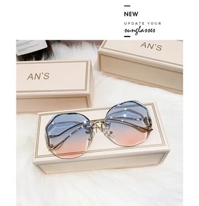Gafas de Sol de Lujo de Alta Calidad, Modernas, Cuadradas, Clásicas, Sin Marco, con Protección UV400, para Mujer - Product Image 6