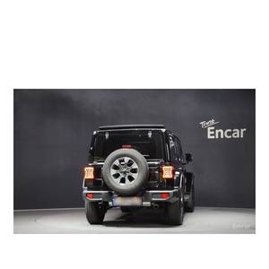 Jeep Wrangler 2.0 Overland 2023, SUV de 4 Puertas con Techo Eléctrico, Caja de Cambios Automática, Volante a la Izquierda, Asientos de Tela, Cámara Trasera, 41,632 km - Product Image 4