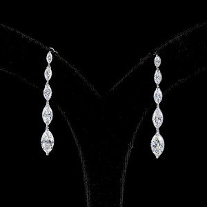 Pendientes Largos con Diamantes Cultivados en Laboratorio, Corte Marquesa, Graduados, Oro 10K 14K 18K, Plata 925 935, Joyería Fina - Product Image 1
