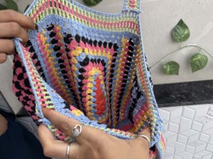 Sac de plage d'été en paille pour femmes, sac à bandoulière carré fait à la main en crochet multicolore de style vintage, nouvel arrivage - Product Image 6