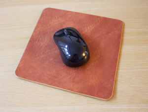 Wholesale Personalized Leather <b>Mouse</b> <b>Pad</b> Corporate Gift Idea <b>Custom</b> Embossed Logo Desk Protector For Laptop LMPD-0048 - Product Image 2