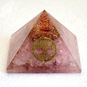 Pyramide d'orgone en quartz rose avec enveloppe en fil de cuivre sur quatre côtés, produit de guérison Feng Shui en provenance d'Inde - Product Image 4