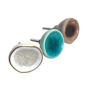 Boutons de meuble en résine époxy faits à la main, incrustation de bois taillé en forme de princesse, sculpture décorative d'art de collection - Product Image 4