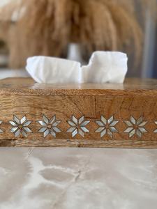 Caja de pañuelos rectangular de madera con incrustaciones de nácar y acabado natural para decoración de mesa en el hogar u oficina, venta al por mayor. - Product Image 5