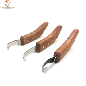 Cuchillo para Pezuñas de Acero Inoxidable, Herramienta Veterinaria Profesional para Recortar Pezuñas de Caballos, Mango de Madera, Duradero y Reutilizable - Product Image 5