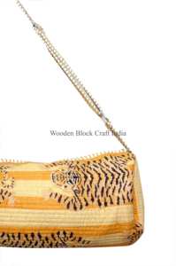 Bolsa de Transporte para Esterilla de Yoga de Algodón Acolchado Hecha a Mano en India, con Estampado Floral, Bolsa para Esterilla de Yoga de 3 mm de Grosor para Transportar Artículos Esenciales - Product Image 2