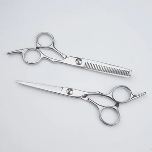 กรรไกรซอยผมสแตนเลสญี่ปุ่นระดับมืออาชีพ สีรุ้ง สำหรับร้านทำผม ใช้ตัดและจัดแต่งทรงผม - Product Image 2