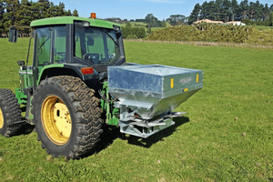 Offre Spéciale : Épandeur de Semences et d'Engrais Agricole Manuel à Pousser pour Pelouse et Jardin – Équipement Professionnel - Product Image 4