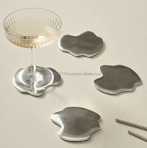 Posavasos decorativo de metal en relieve para agregar elegancia al salón, comedor, cocina, bar, mesa de café, restaurante, uso diario - Product Image 4