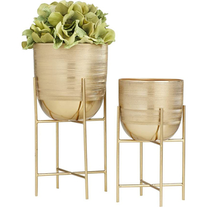 Jardinières en cuivre martelé avec supports en fer noir, lot de 2, style d'angle, parfaites pour décorer votre salon - Product Image 2