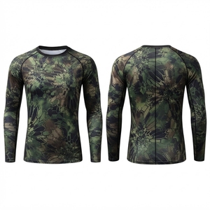 เสื้อรัดรูปแขนยาวสำหรับผู้ชาย ลายชนเผ่าสีน้ำเงิน พิมพ์ด้วยเทคนิค Heat-Transfer แห้งเร็ว เหมาะสำหรับ MMA BJJ ป้องกันรังสียูวี UPF50 เป็นมิตรต่อสิ่งแวดล้อม - Product Image 4