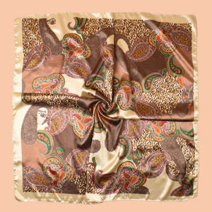 1 pièce Foulard carré en satin pour femme 90x90 pouces, accessoire d'été polyvalent pour la plage, foulard de mode, serviette à cheveux polyvalente pour les fêtes - Product Image 4