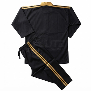 Uniforme de karaté léger et durable 100 % coton avec logo frontal pour hommes, faible MOQ, idéal pour les écoles et les salles de sport d'arts martiaux - Product Image 2