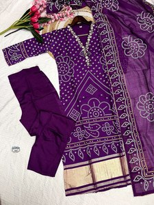 Magnifique Salwar Suit Indien Punjabi pour Femme en Faux Georgette, Réversible, Protection Solaire, Robe Midi Décontractée, Vente en Gros - Product Image 4