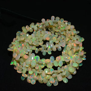 Perles de pierre opale éthiopienne de haute qualité excellentes perles de pierres précieuses fantaisie en forme de poire à facettes pour la fabrication de bijoux - Product Image 1