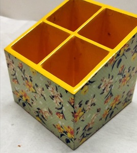 Reposacucharas de MDF Esmaltado Hecho a Mano por ILAHI, Decoración de Cocina de Uttar Pradesh, Solo Lavar a Mano - Product Image 6