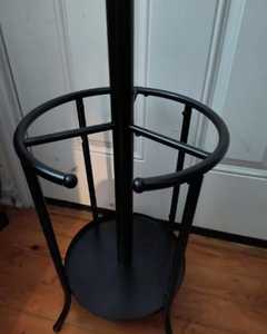 Perchero Metálico Moderno con Estante y Soporte para Paraguas – Organizador Independiente para Entrada - Product Image 2