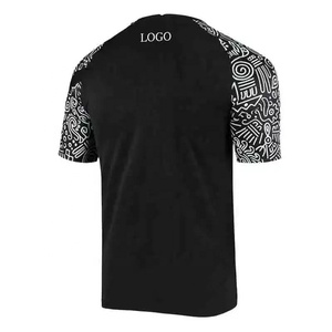 Maillot de football noir à manches courtes, uniforme d'entraînement, vêtements de sport, vêtements de football personnalisés, impression de vêtements de football, maillot de football - Product Image 3