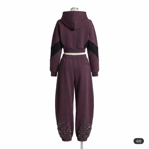 Conjunto Deportivo de Dos Piezas para Mujer, Sudadera con Cierre Regular y Pantalones Anchos, Detalle de Pedrería Bordada, 100% Algodón - Product Image 6