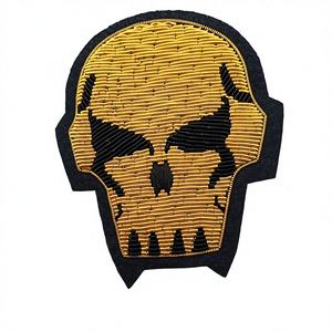 Patchs en fil métallique rouge royal en forme de crâne pour vêtements et accessoires - Product Image 2