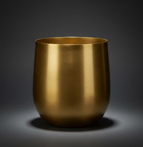 Jardinière en laiton durable et élégante au fini laitoné, d'aspect vintage, idéale pour les espaces domestiques ou de bureau recherchant un charme classique - Product Image 3