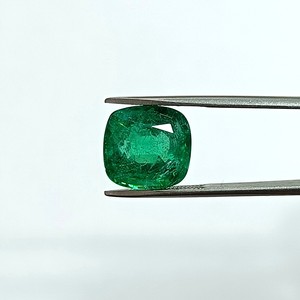 Esmeralda Verde de 5.51 Quilates, Corte Cojín, de Zambia, Gema ECHHW-259 - Product Image 2