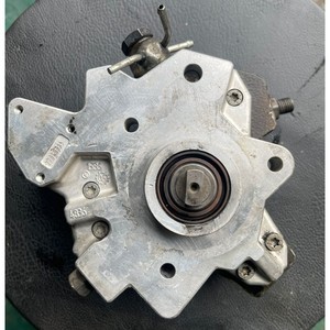 Pièces automobiles d'occasion Pompe à carburant diesel haute pression d'occasion 0 445 010 121 33100-27400 Compatible avec Hyundai Kia pièces automobiles coréennes - Product Image 1