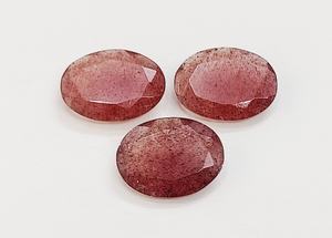 Cuarzo Rojo Fresa Natural AAA, Gema Ovalada Facetada de 20*15 mm, Gema 100% NATURAL para la Fabricación de Joyas a Precio de Mayoreo - Product Image 3