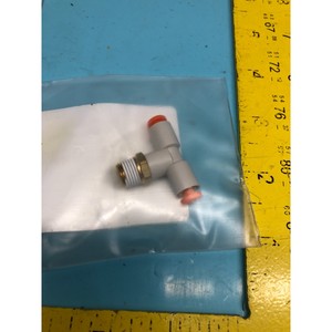 Conector en T AMAT 3300-02623 para Tubo de 1/8" x 1/8" MPT - Equipo y Piezas de Semiconductores de Confianza de Tradicción Global - Product Image 3