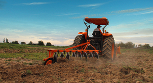 Tractor Kubota M108 de 108 CV, 4x4, Diésel, Potente, Nuevo, con Caja de Cambios de Alta Eficiencia para Tareas Agrícolas Pesadas - Product Image 5