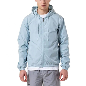 เสื้อแจ็คเก็ตกันลมมีฮู้ดสีฟ้าอ่อนสำหรับผู้ชาย สีพื้น ผ้าโพลีเอสเตอร์ ปิดด้วยซิป ทรงปกติ เหมาะสำหรับใส่ในฤดูใบไม้ผลิ - Product Image 1