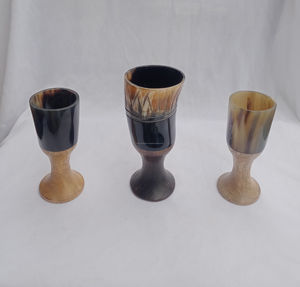 Verres à boire en corne de buffle véritable et authentique, fabriqués à la main, vaisselle moderne, idéal pour le miel, le vin, la bière, les boissons alcoolisées, artisanat - Product Image 4