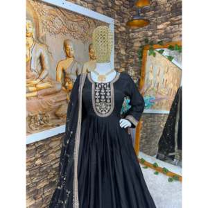 ชุดคลุมและกางเกง anarkali ดีไซเนอร์สวยพร้อม dupatta สำหรับงานปาร์ตี้สวมใส่เสื้อผ้าและเครื่องประดับมุสลิมแบบดั้งเดิม - Product Image 2