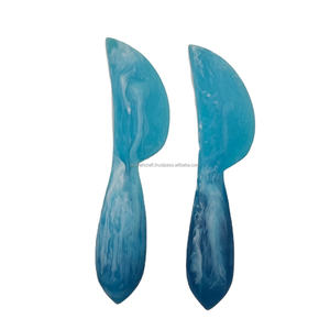 Ensemble de couteaux à fromage en résine élégante à motif ondulé, design moderne, écologique, passe au lave-vaisselle, personnalisable pour les soirées vin, les amuse-gueules, cadeau - Product Image 2