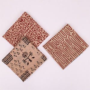 ผ้าพันคอโบฮีเมียนสุดหรู ทำมือ ย้อมสีธรรมชาติ พิมพ์ลายบนผ้าฝ้าย เป็นมิตรต่อสิ่งแวดล้อม ระบายอากาศได้ดี ชุดผ้าพันคอแบบอินเดีย สไตล์บากรู สำหรับพันศีรษะและคอ จำนวนสี่ผืน - Product Image 4