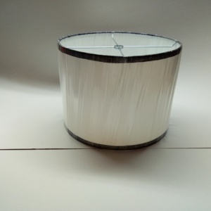 Abat-jour cylindrique en tissu blanc, design minimaliste, installation facile, accessoire de lampe avec supports harpes en coton lin blanc - Product Image 1