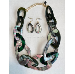 Wholesale Eco-Friendly Polished Buffalo Horn Necklaces-50-Piece Set for Boutiques & Retailers (MOQ 100) - Product Image 4