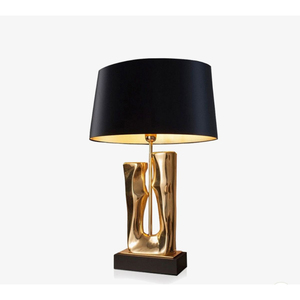 Lampe de table classique de luxe en laiton de style corinthien avec abat-jour plissé noir, finition bronze vintage, base en métal pour une décoration élégante - Product Image 5