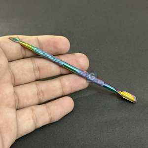 Herramienta de Manicura de Doble Punta de Acero Inoxidable para Cutículas, Color Arcoíris, Instrumento de Belleza Reutilizable con Diseño de Doble Cabeza - Product Image 1