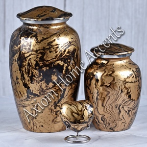 Elegante urna de cremación de aluminio hecha a mano con acabado pulido Urna de recuerdo conmemorativo por Axiom Home Accents - Product Image 3