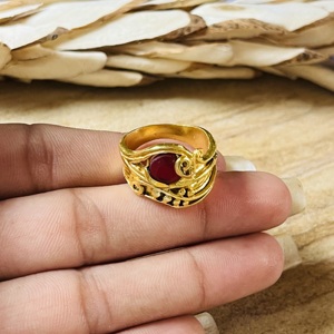 Bagues Statement au Design Unique, Bandes en Laiton Style Bohème pour Femmes, Bague en Onyx Plaqué Or 18 carats Motif Vague Tribale pour Vente en Gros/OEM/ODM - Product Image 2